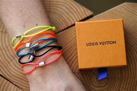 louis vuitton bracelet unicef prix
